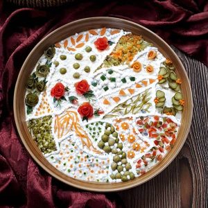 طرز تهیه سالاد الویه مجلسی و بسیار خوشمزه به روش رستورانی