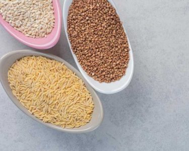 چگونه از غلات کامل در پخت و پز استفاده کنم؟